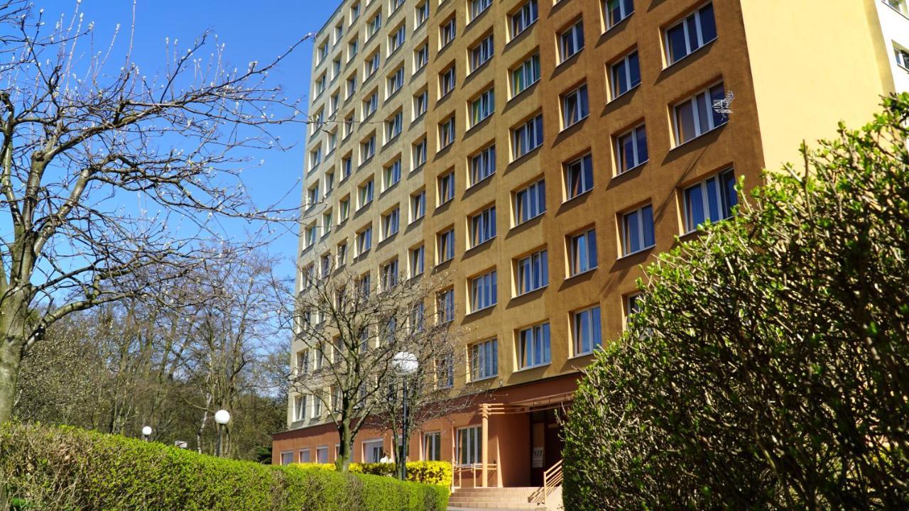 بيت شباب Studencki Dom Marynarza Pasat شتشيتسين المظهر الخارجي الصورة