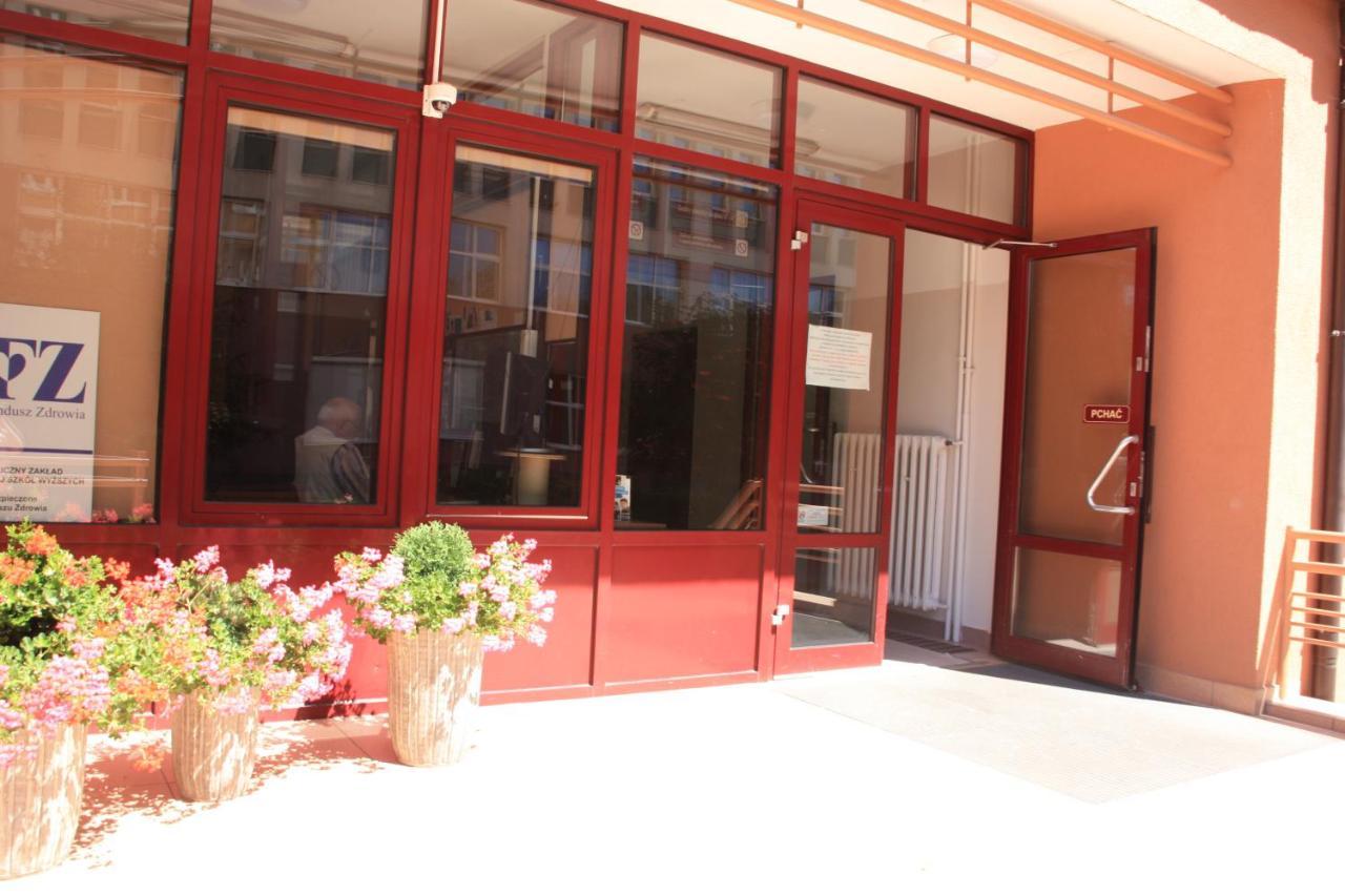 بيت شباب Studencki Dom Marynarza Pasat شتشيتسين المظهر الخارجي الصورة